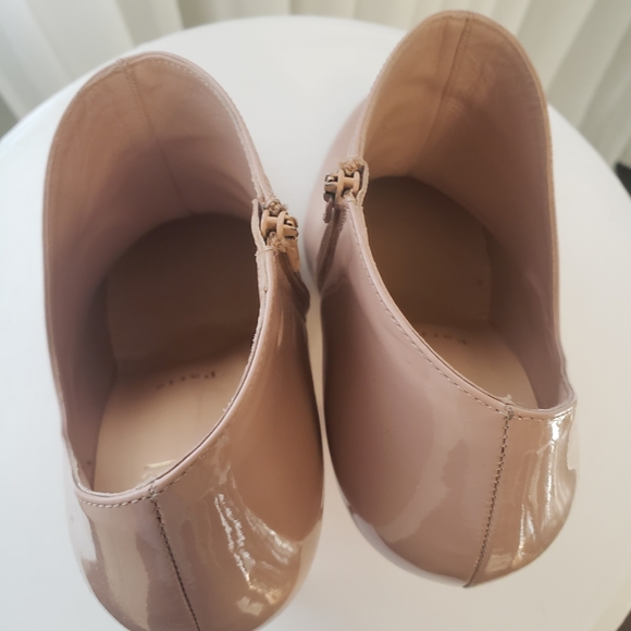 Authentic Christian Louboutin Lisse booties in blush sz 39 - Picture 6 of 11